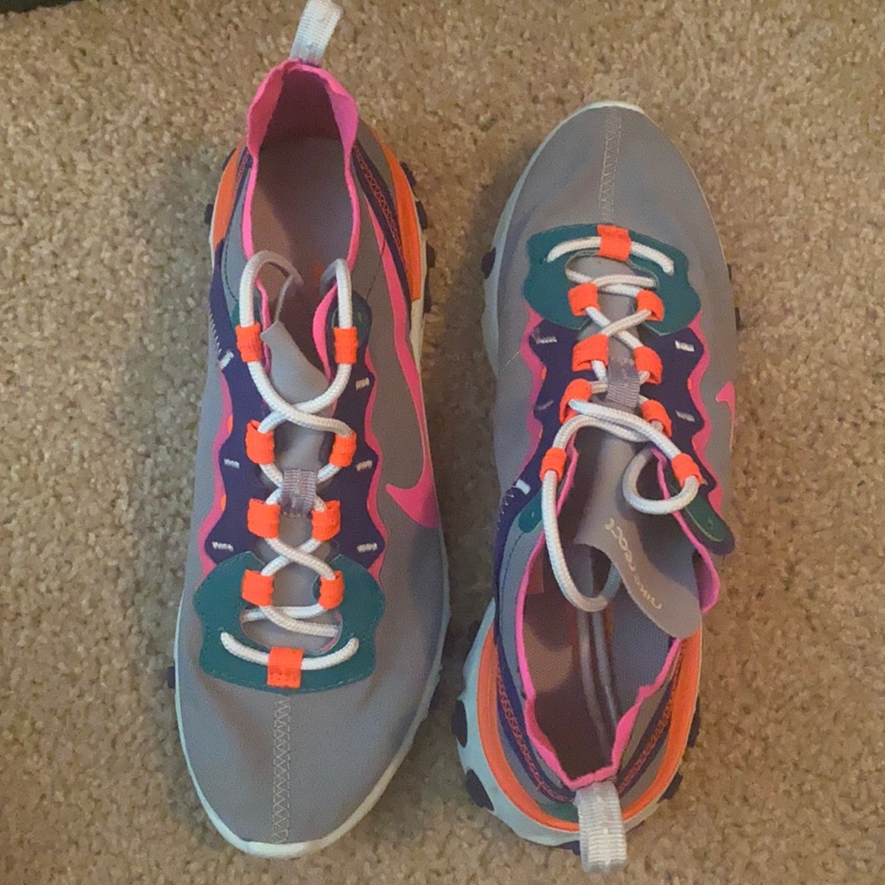 Nike React 55